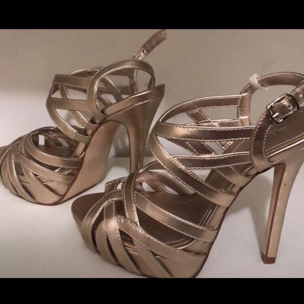 Aldo bronze beautiful high heels shoes
